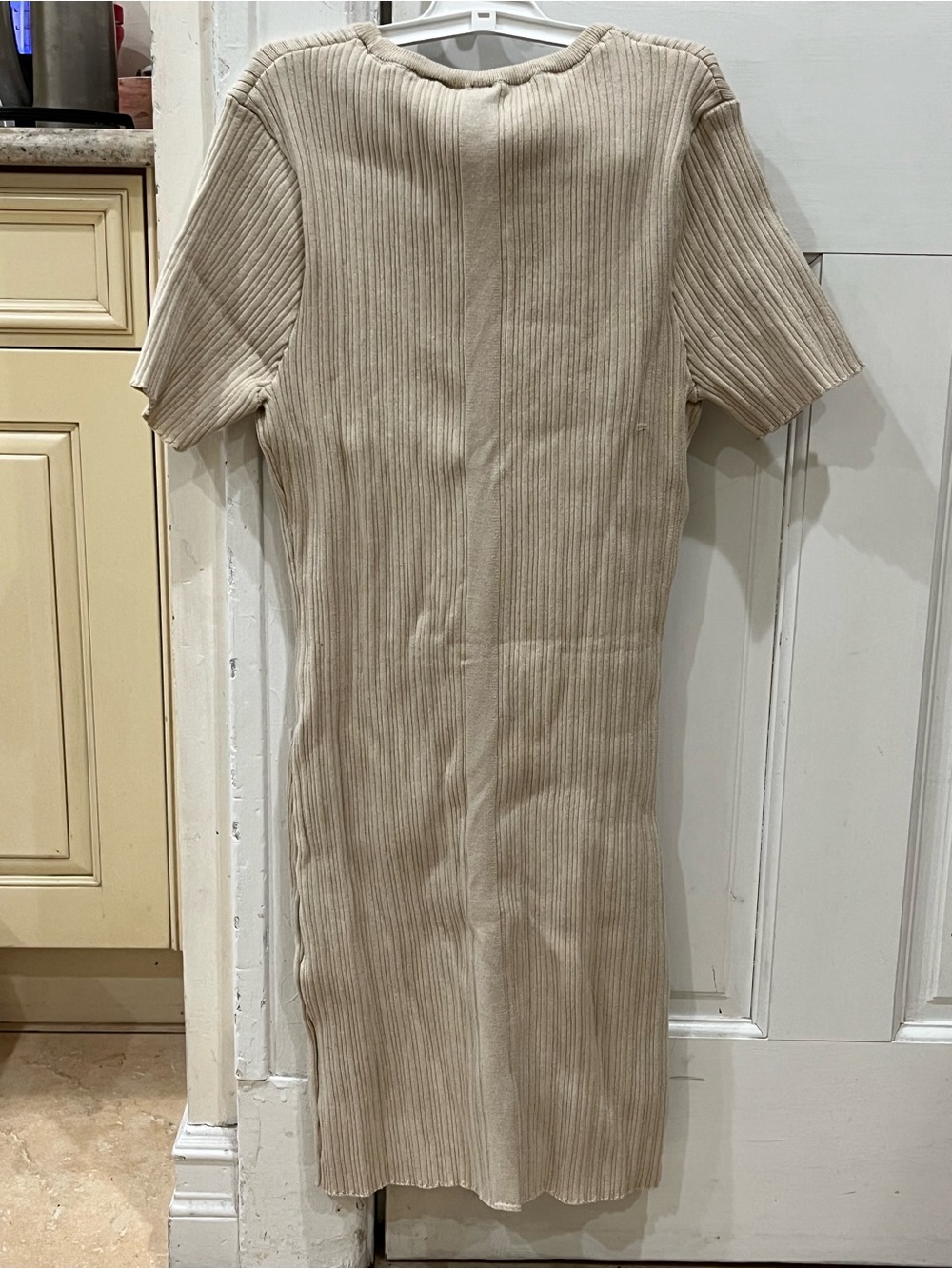 H&M Ribbed Short-Sleeve Midi Dress - Sand - Picture 2 of 4